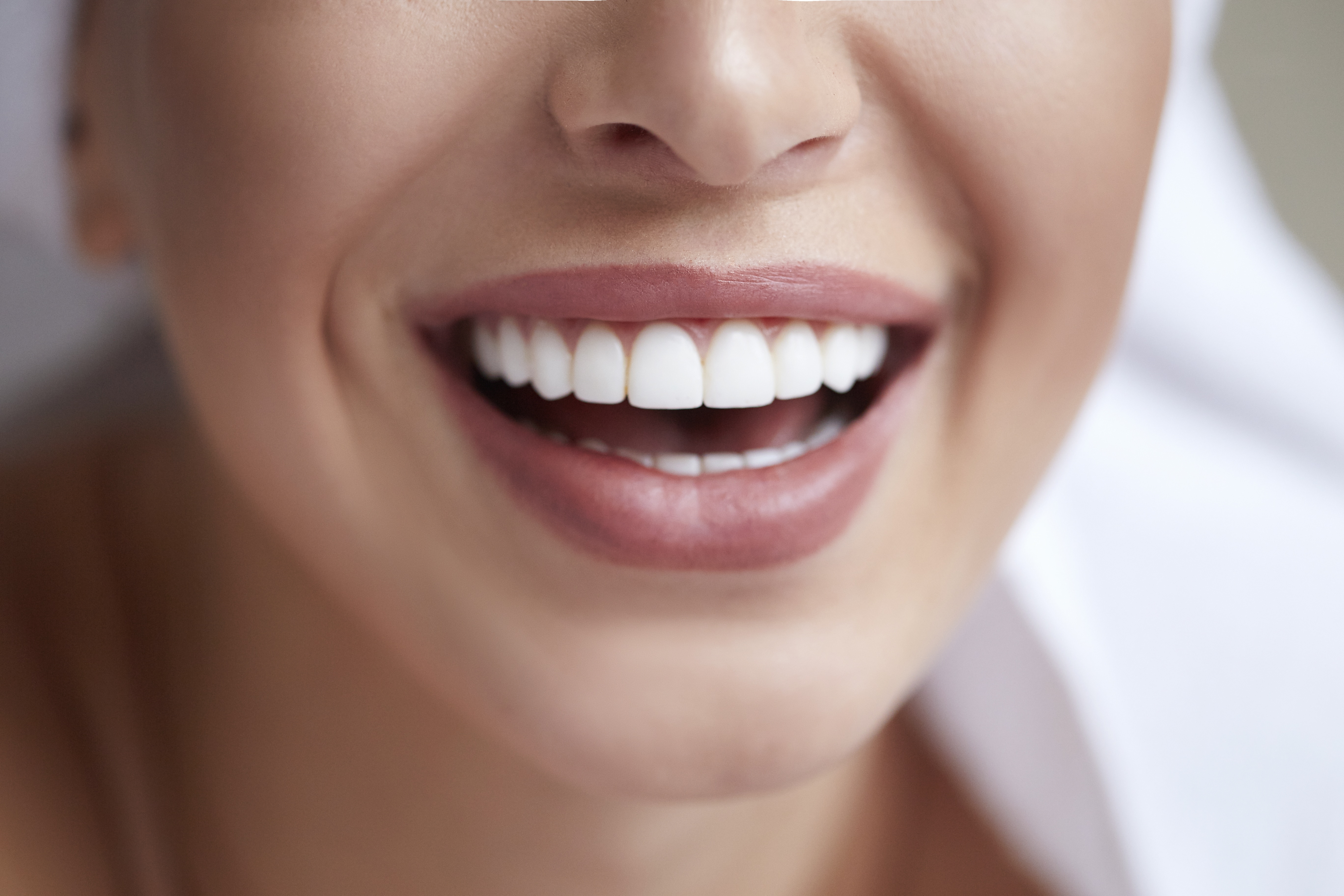 Budget-Friendly Porcelain Veneers: Revamp Your Smile Without Overspending